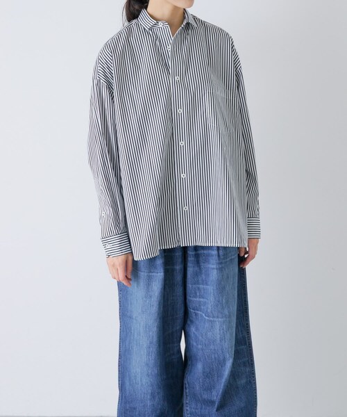 かぐれ（カグレ）の「TICCA　スクエアビッグシャツ（シャツ/ブラウス・レディース・BLACK ST/BLUE・1）」の3枚目の写真
