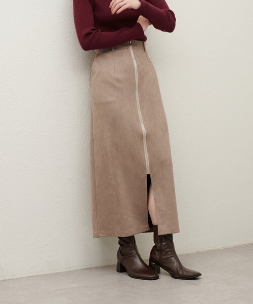 natural couture（ナチュラルクチュール）の「【セットフェア対象】ポンチスエードフロントZIPタイトスカート（スカート・レディース・アイボリー/グレイッシュベージュ/チャコールグレー・S/M/L）」の3枚目の写真