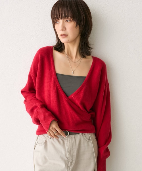 RIVE DROITE（リヴドロワ）の「予約【インせずキマる】ソフトウールカシュクールニット（ニット/セーター・レディース・ベージュ/レッド/チャコールグレー・F）」の3枚目の写真
