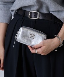 5日間限定値下げ※新品タグ付き※ russet モノグラムプレートスクエアポーチ russet（ラシット）の「《新色追加・シルバー》[WEB限定