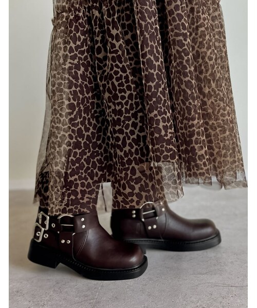 Re:EDIT（リエディ）の「バックルデザインミドルエンジニアブーツ - シューズ通販 | 人気レディースファッション - Re:EDIT（リエディ）（その他・レディース・ブラック/ブラウン・S(23.0cm相当)/M(23.5cm相当)/L(24.0cm相当)/LL(24.5cm相当)）」の10枚目の写真