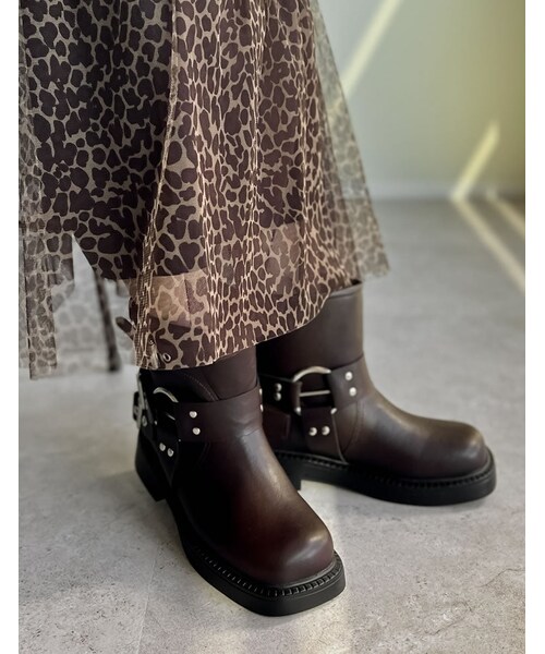 Re:EDIT（リエディ）の「バックルデザインミドルエンジニアブーツ - シューズ通販 | 人気レディースファッション - Re:EDIT（リエディ）（その他・レディース・ブラック/ブラウン・S(23.0cm相当)/M(23.5cm相当)/L(24.0cm相当)/LL(24.5cm相当)）」の11枚目の写真