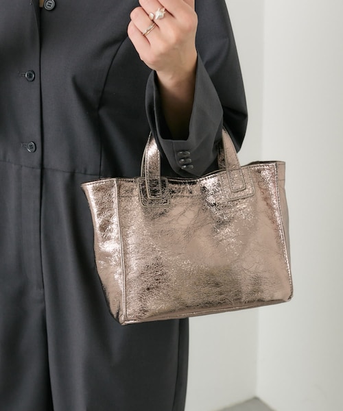 ear PAPILLONNER（イアパピヨネ）の「《ショルダー付き/2WAY》仕切り