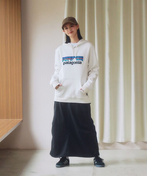 patagonia(パタゴニア)の「Patagonia / P-6 Logo Uprisal 連帽上衣(その他・レディース・白色BCW/綠色TPGN/藏青色NENA・白色BCW/綠色TPGN/藏青色NENA)」の13枚目の写真
