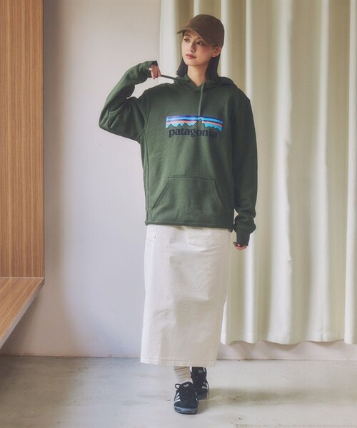 patagonia(パタゴニア)の「Patagonia / P-6 Logo Uprisal 連帽上衣(その他・レディース・白色BCW/綠色TPGN/藏青色NENA・白色BCW/綠色TPGN/藏青色NENA)」の7枚目の写真