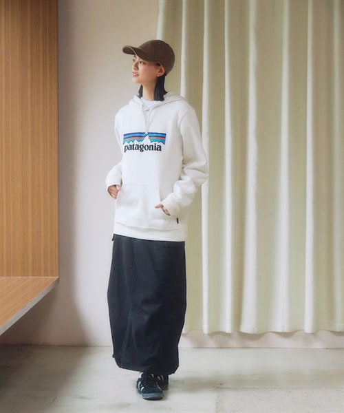 patagonia(パタゴニア)の「Patagonia / P-6 Logo Uprisal 連帽上衣(その他・レディース・白色BCW/綠色TPGN/藏青色NENA・白色BCW/綠色TPGN/藏青色NENA)」の14枚目の写真