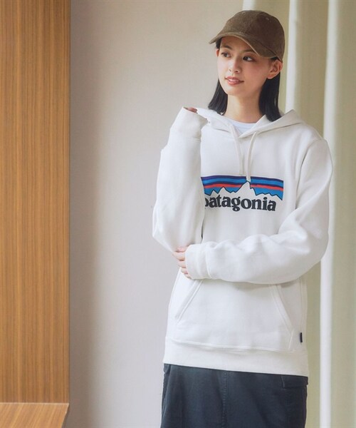 patagonia(パタゴニア)の「Patagonia / P-6 Logo Uprisal 連帽上衣(その他・レディース・白色BCW/綠色TPGN/藏青色NENA・白色BCW/綠色TPGN/藏青色NENA)」の11枚目の写真