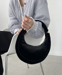 CAPRICIEUX LE'MAGE | ムーンバッグ(ハンドバッグ)