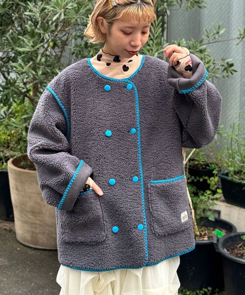 CIAOPANIC(チャオパニック)の「【HELLO.SANFRANCISCO/ハローサンフランシスコ】ハマグリステッチボアジャケット(ノーカラージャケット・レディース・アイボリー/チャコールグレー・ONE)」の2枚目の写真