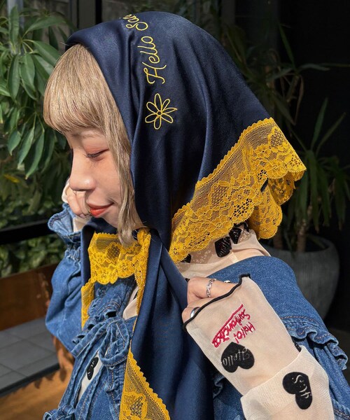 CIAOPANIC（チャオパニック）の「【HELLO.SANFRANCISCO/ハローサンフランシスコ】刺繍レーススカーフ（バンダナ/スカーフ・レディース・アイボリー/ネイビー/ピンク・ONE）」の2枚目の写真
