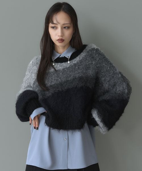 HARE（ハレ）の「グラデーションルーズニット（トップス・ブラック09/レッド35/ブルー85・FREE）」の12枚目の写真