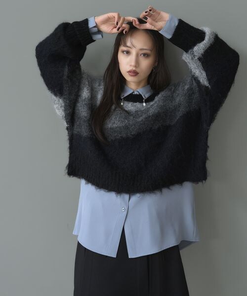 HARE（ハレ）の「グラデーションルーズニット（トップス・ブラック09/レッド35/ブルー85・FREE）」の13枚目の写真