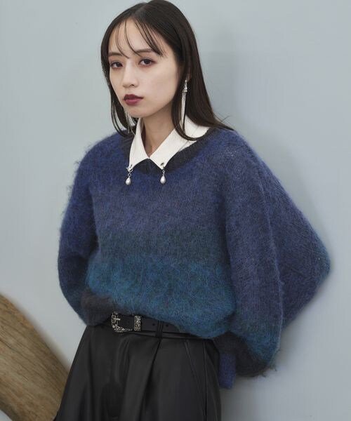 HARE（ハレ）の「グラデーションルーズニット（トップス・ブラック09/レッド35/ブルー85・FREE）」の19枚目の写真