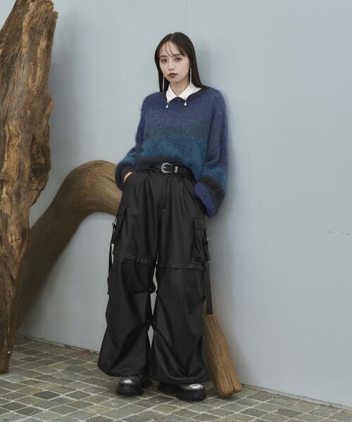 HARE（ハレ）の「グラデーションルーズニット（トップス・ブラック09/レッド35/ブルー85・FREE）」の8枚目の写真