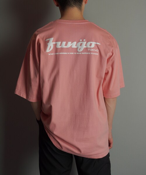 FUNGO TOKYO(ファンゴトウキョウ)の「UPPER LOGO バックプリント半袖Tシャツ(Tシャツ/カットソー・レディース・ホワイト/ネイビー/ベージュ/ピンク・S/M/L/XL)」の7枚目の写真