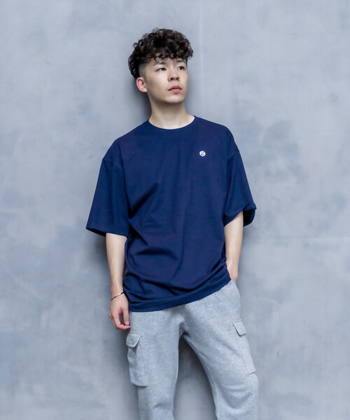 FUNGO TOKYO(ファンゴトウキョウ)の「UPPER LOGO バックプリント半袖Tシャツ(Tシャツ/カットソー・レディース・ホワイト/ネイビー/ベージュ/ピンク・S/M/L/XL)」の9枚目の写真