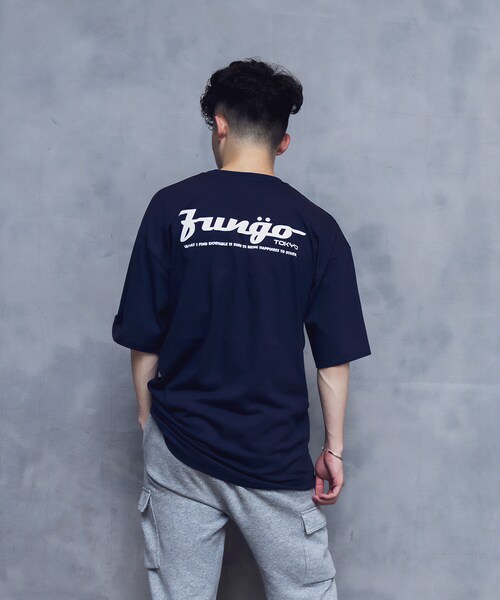FUNGO TOKYO(ファンゴトウキョウ)の「UPPER LOGO バックプリント半袖Tシャツ(Tシャツ/カットソー・レディース・ホワイト/ネイビー/ベージュ/ピンク・S/M/L/XL)」の10枚目の写真