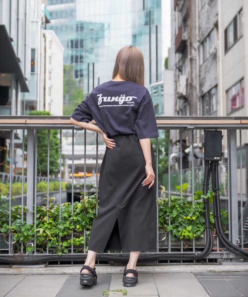 FUNGO TOKYO(ファンゴトウキョウ)の「UPPER LOGO バックプリント半袖Tシャツ(Tシャツ/カットソー・レディース・ホワイト/ネイビー/ベージュ/ピンク・S/M/L/XL)」の12枚目の写真
