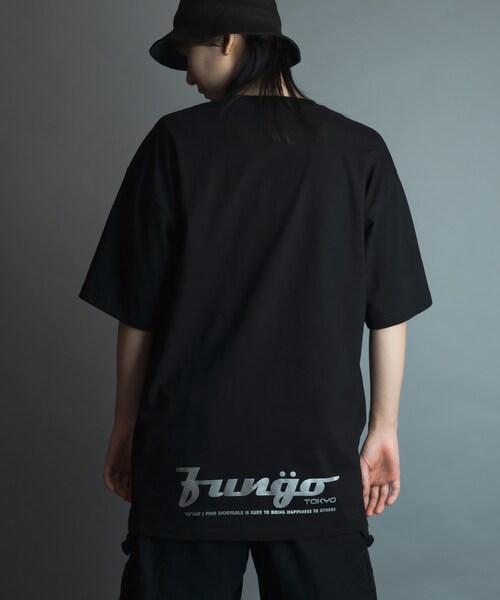 FUNGO TOKYO(ファンゴトウキョウ)の「LOWER LOGO バックプリント半袖Tシャツ(Tシャツ/カットソー・レディース・ホワイト/ブラック/グレー/レッド・S/M/L/XL)」の1枚目の写真