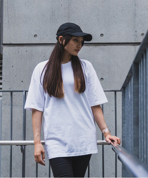 FUNGO TOKYO(ファンゴトウキョウ)の「LOWER LOGO バックプリント半袖Tシャツ(Tシャツ/カットソー・レディース・ホワイト/ブラック/グレー/レッド・S/M/L/XL)」の9枚目の写真