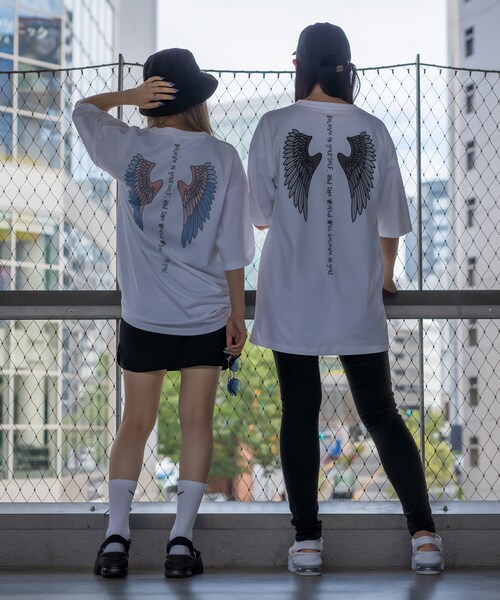 FUNGO TOKYO（ファンゴトウキョウ）の「WINGS バックプリント半袖Tシャツ（Tシャツ/カットソー・レディース・MONO/PASTEL・L）」の3枚目の写真