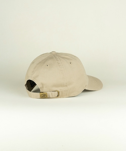 FUNGO TOKYO（ファンゴトウキョウ）の「アーチツバ ロゴ刺繍CAP