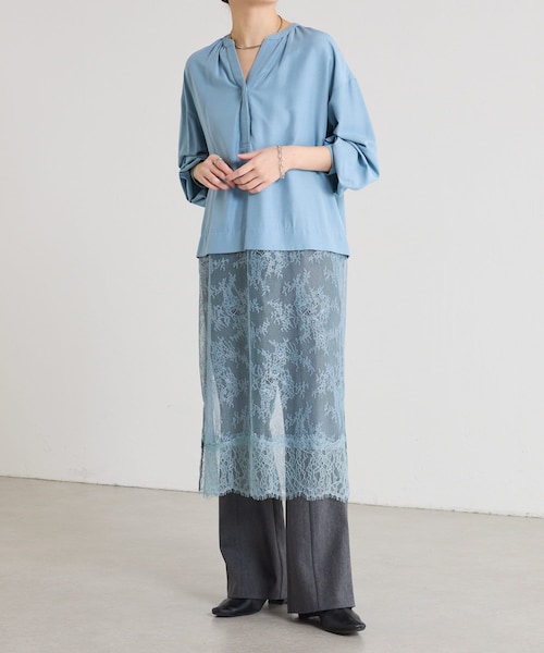 COLLAGE GALLARDAGALANTE（コラージュガリャルダガランテ）の「レース切替チュニック（チュニック・レディース・ホワイト/サックスブルー・F）」の2枚目の写真
