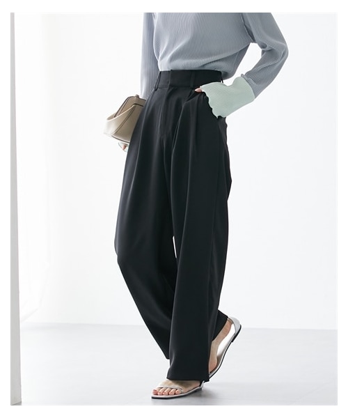 ブラック ワイドパンツ フロントタック nissen（ニッセン）の「フロントタック入ワイドパンツ（）」 - WEAR