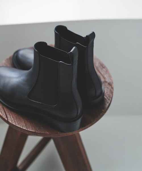 URBAN RESEARCH（アーバンリサーチ）の「レザーサイドゴアブーツ（ブーツ・レディース・BLACK・23/23.5/24/24.5/25）」の5枚目の写真