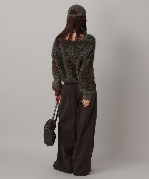 FOREVER 21(フォーエバー トゥエンティーワン)の「微起毛タックダブルスラックス(フォーマルスーツ/小物・チャコール18/ブラウン55・S/M)」の17枚目の写真