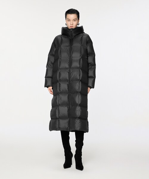 JNBY（ジェーエヌビーワイ）の「Slim-fit Long Down Coat（ダウン 