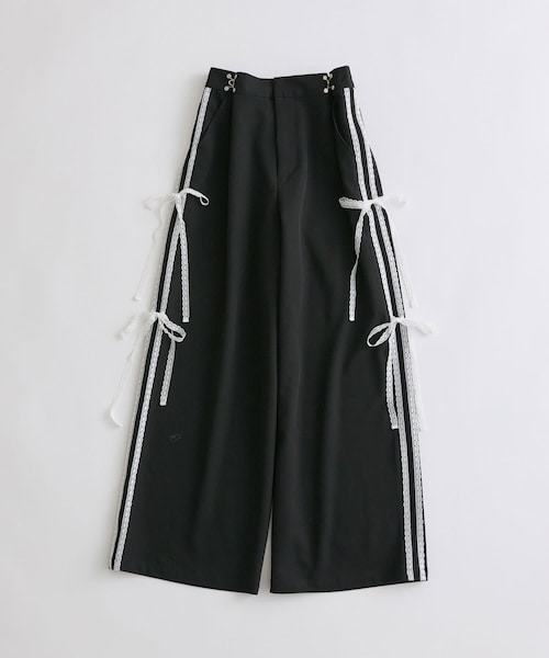 OLIVE des OLIVE（オリーブデオリーブ）の「【S/Mサイズ展開】サイドラインワイドスラックスパンツ（スラックス・レディース・ブラウン/チャコールグレー/ブラック・S/M）」の2枚目の写真