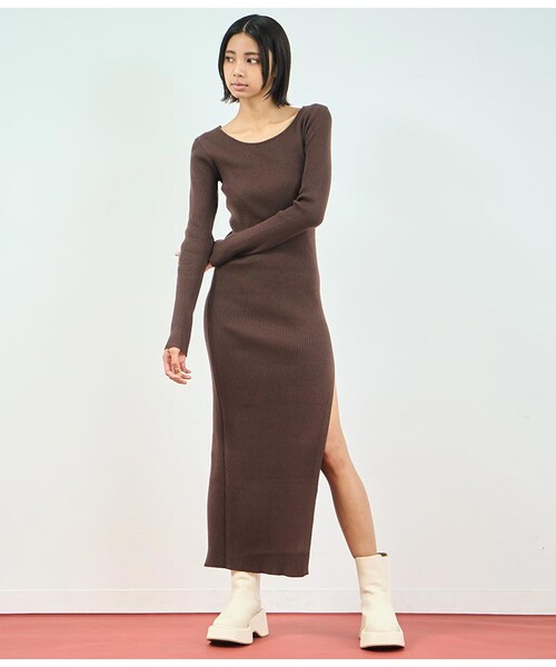 ANAP（アナップ）の「[再入荷]リブ ニット スリット ロング ワンピース（その他・レディース・アイボリー/ブラウン）」の10枚目の写真