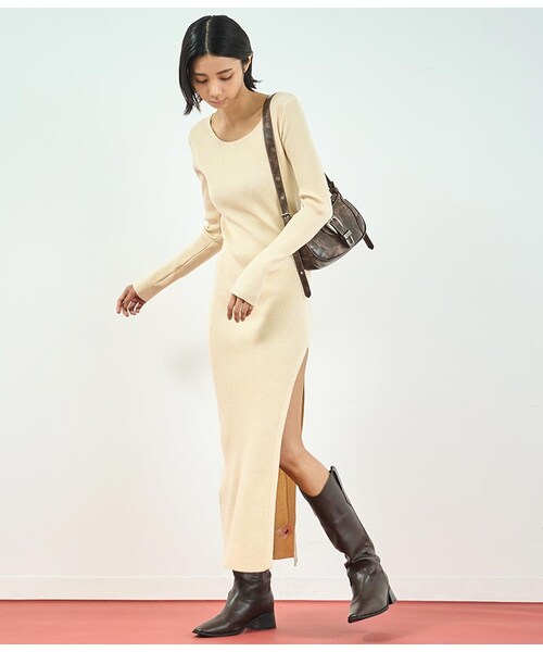ANAP（アナップ）の「[再入荷]リブ ニット スリット ロング ワンピース（その他・レディース・アイボリー/ブラウン）」の8枚目の写真