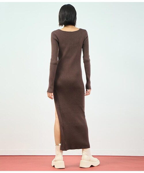 ANAP（アナップ）の「[再入荷]リブ ニット スリット ロング ワンピース（その他・レディース・アイボリー/ブラウン）」の20枚目の写真