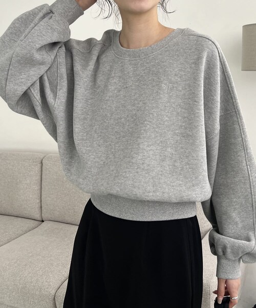 CAPRICIEUX LE'MAGE(カプリシューレマージュ)の「1ポイントパフプルオーバー(Tシャツ/カットソー・レディース・グレー/エクリュ/ネイビー・F)」の1枚目の写真