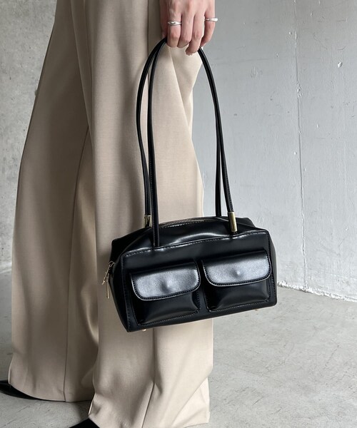 CAPRICIEUX LE'MAGE（カプリシューレマージュ）の「Wポケットボストンバッグ（バッグ・レディース・アイボリー/ブラック・F）」の2枚目の写真