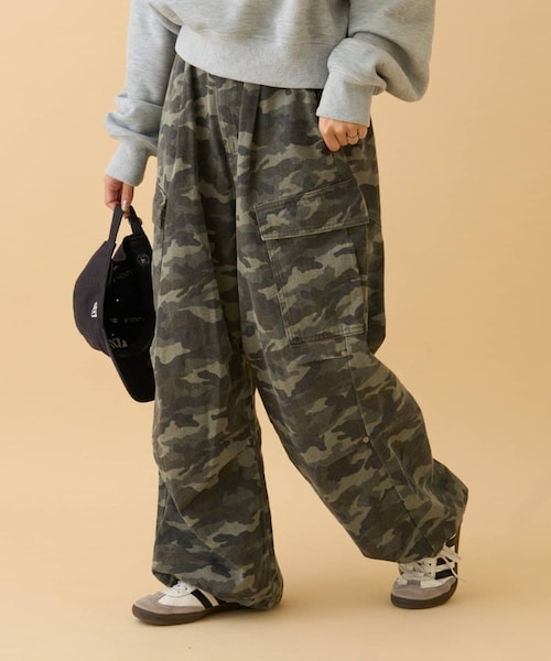 [UNISEX] タックワイドアソートカーゴパンツ Mサイズ カモフラージュ タックワイドアソートカーゴパンツ | CIAOPANIC TYPY(チャオ