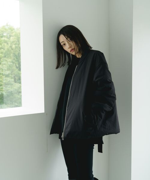 極美品　STERNBERG　スタンバーグ ジャケットMサイズ STERNBERG（スタンバーグ）の「OLMETEXパデッドボンバージャケット