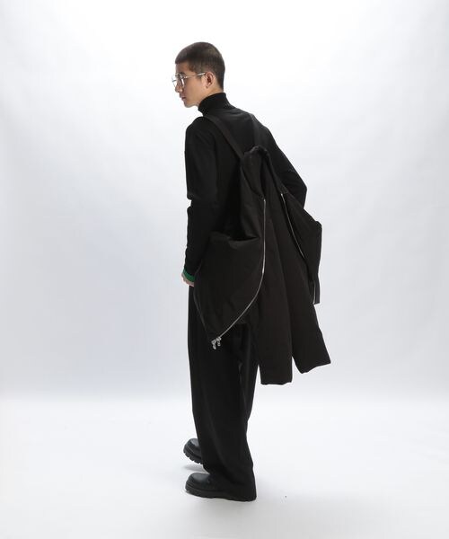 STERNBERG（スタンバーグ）の「OLMETEXパデッドボンバージャケット