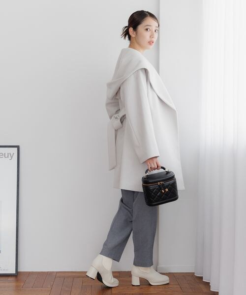 mysty woman（ミスティウーマン）の「Ｗベルトテーパードパンツ（その他・レディース・グレー15/チャコール18/グレージュ51/ダークブラウン58/ブルーグレー82・F）」の19枚目の写真