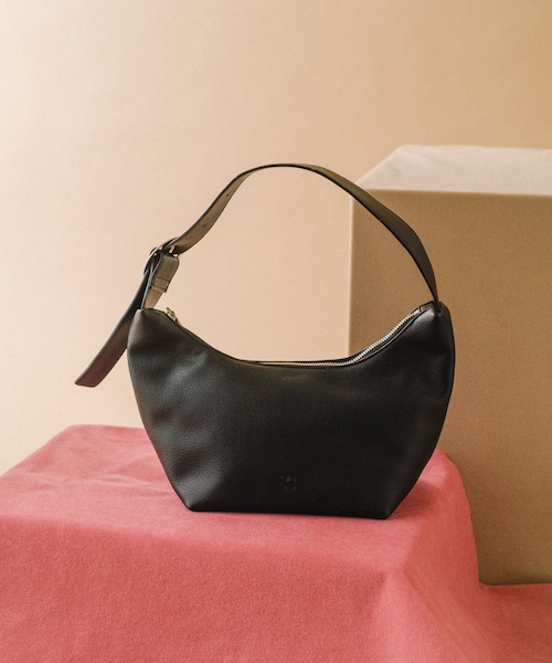 Kastane(カスタネ)の「【11.30(土)12:00発売】middle hand bag(ハンドバッグ・レディース・ベージュ/ブラック/ブラウン・F)」の2枚目の写真