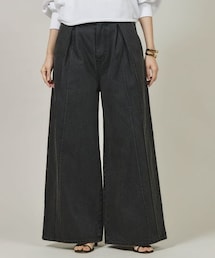 Curensology（カレンソロジー）の「タックデニムパンツ（パンツ）」