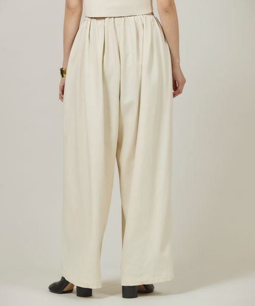 Curensology（カレンソロジー）の「コットンツイルドロストパンツ