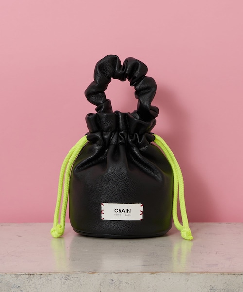 CIAOPANIC(チャオパニック)の「【GRAIN/グレイン】ギャザーハンドル巾着ラウンドバッグ #Loon(ハンドバッグ・レディース・古代銀/オレンジ/アイボリー/シルバー/キャメル/ブラックその他2/ブロンズ/ブラック/ネイビー/グリーン・FREE)」の3枚目の写真