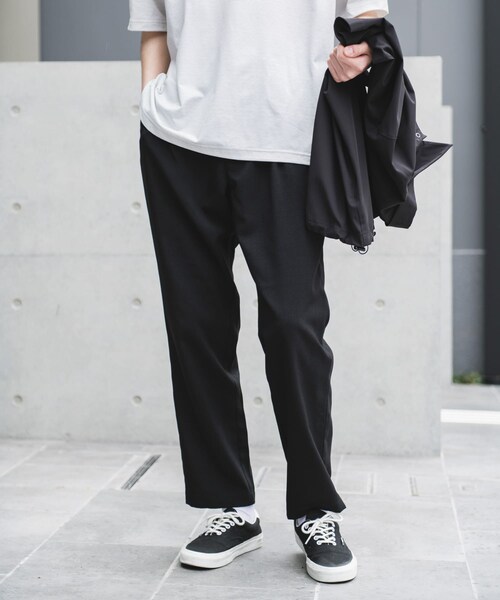URBAN RESEARCH DOORS（アーバンリサーチドアーズ）の「『イージーケア/速乾』リネンライクイージートラウザー（その他パンツ・メンズ・OFF/GRAY/LIGHTBROWN/BLACK・S/M/L）」の17枚目の写真