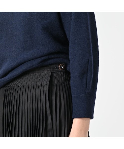 45R（フォーティファイブアール）の「粟サテンのプリーツスカート（スカート・レディース・92-クロ・02-M/03-L）」の7枚目の写真