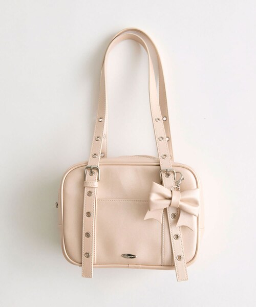 OLIVE des OLIVE（オリーブデオリーブ）の「リボンチャーム付き