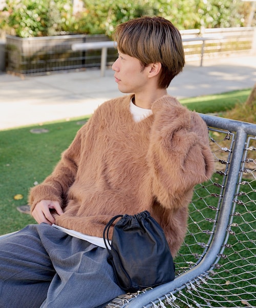 Kastane（カスタネ）の「【WHIMSIC】フェザーヤーンVネックニットプル