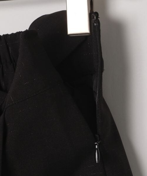 PAGEBOY（ページボーイ）の「ラメラップショートパンツ（パンツ・ブラック09/グレー12・F）」の19枚目の写真